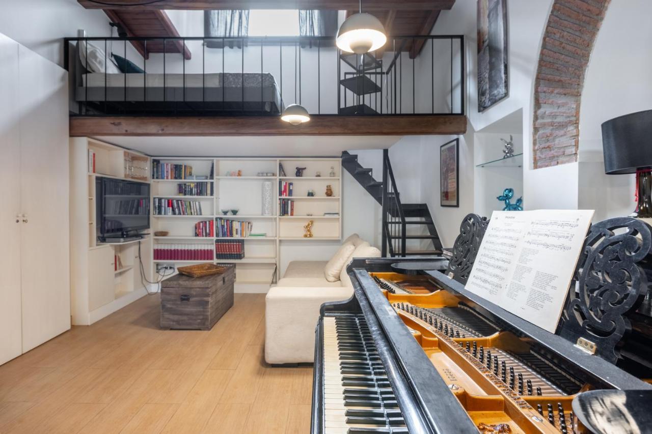 Musician Apartment Colosseo With Piano Rome Exterior photo